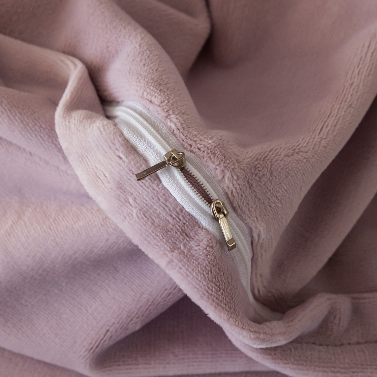 91家纺网 家纺一手货源 找家纺 寐绸家纺 2025秋冬新款230g牛奶绒数码印花四件套 数码四件套-如梦蝶舞