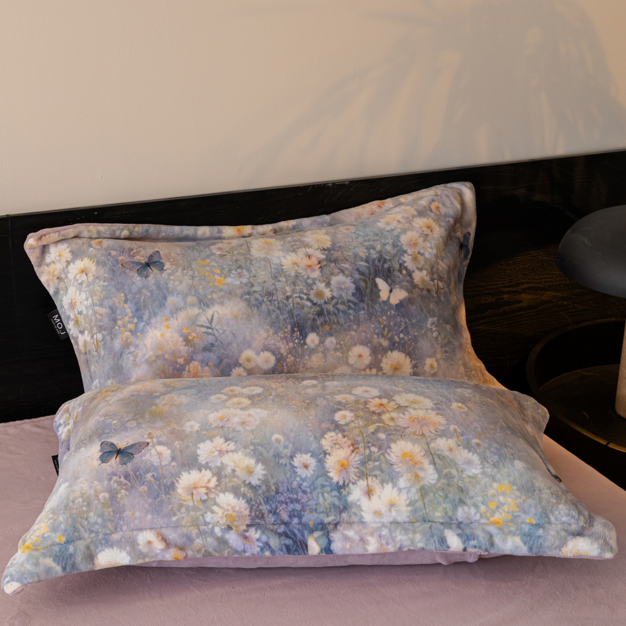 91家纺网 家纺一手货源 找家纺 寐绸家纺 2025秋冬新款230g牛奶绒数码印花四件套 数码四件套-如梦蝶舞