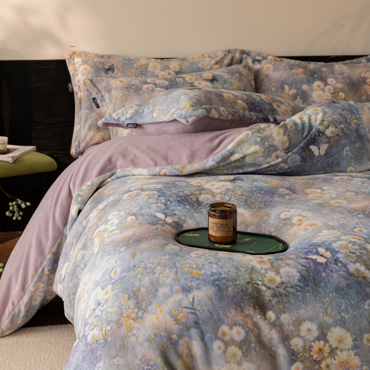 91家纺网 家纺一手货源 找家纺 寐绸家纺 2025秋冬新款230g牛奶绒数码印花四件套 数码四件套-如梦蝶舞