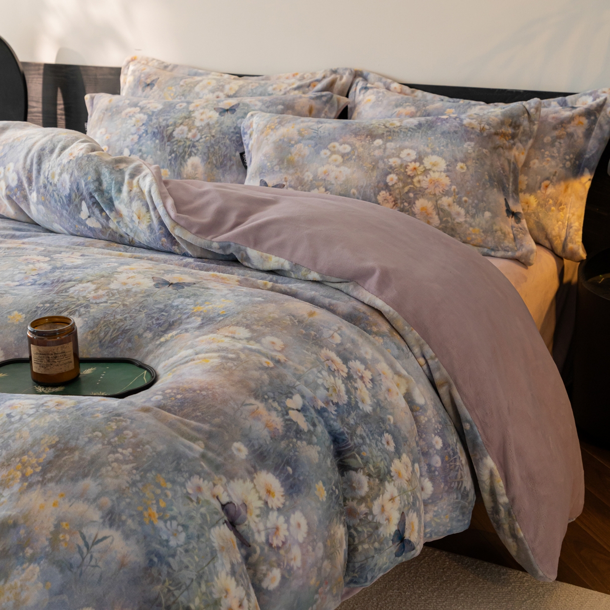 91家纺网 家纺一手货源 找家纺 寐绸家纺 2025秋冬新款230g牛奶绒数码印花四件套 数码四件套-如梦蝶舞