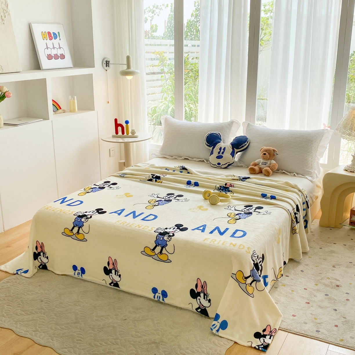 91家纺网 家纺一手货源 找家纺 一电 2025新款卡通高克重双面法莱绒毛毯四季盖毯 奇妮斗舞