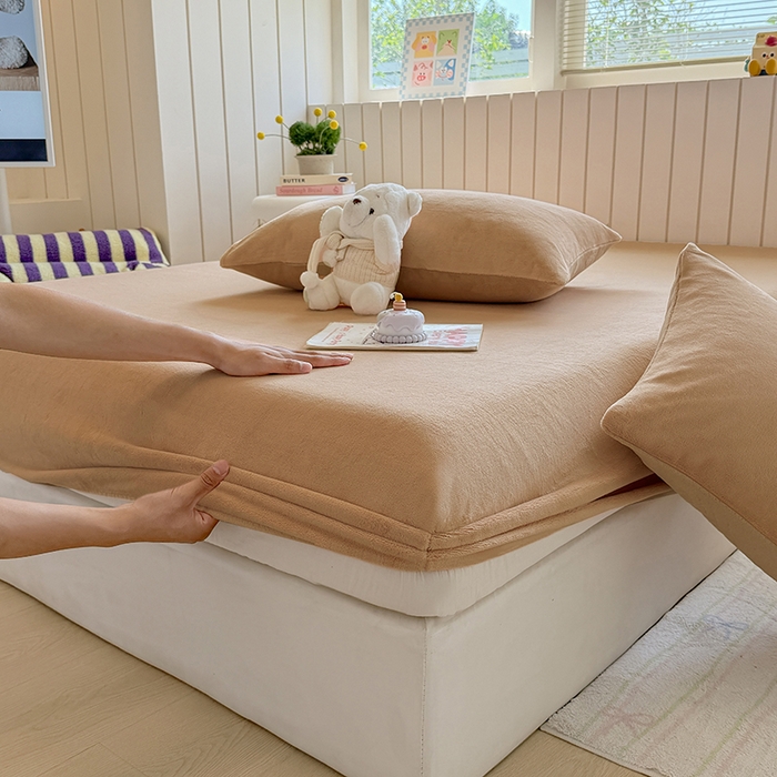 91家纺网 家纺一手货源 找家纺 （总）大元 2025新款200g纯色牛奶绒单床笠单床单