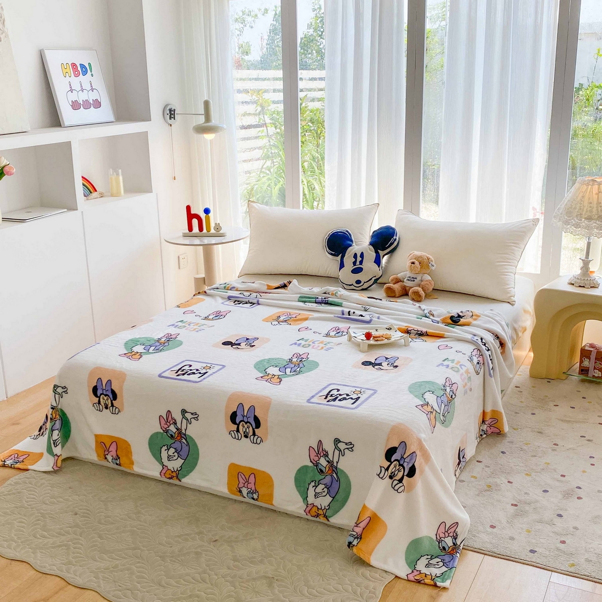 91家纺网 家纺一手货源 找家纺 一电 2025新款卡通高克重双面法莱绒毛毯四季盖毯 鼠看鸭跳