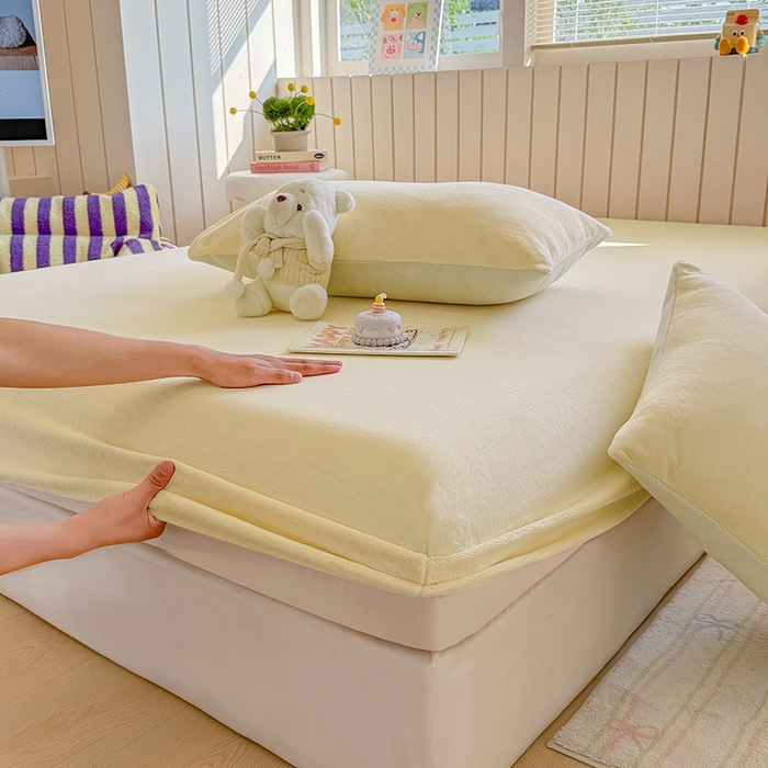 91家纺网 家纺一手货源 找家纺 （总）大元 2025新款200g纯色牛奶绒单床笠单床单