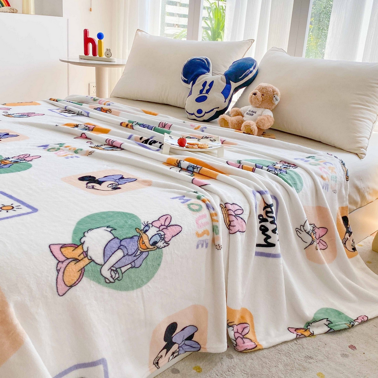 91家纺网 家纺一手货源 找家纺 一电 2025新款卡通高克重双面法莱绒毛毯四季盖毯 鼠看鸭跳