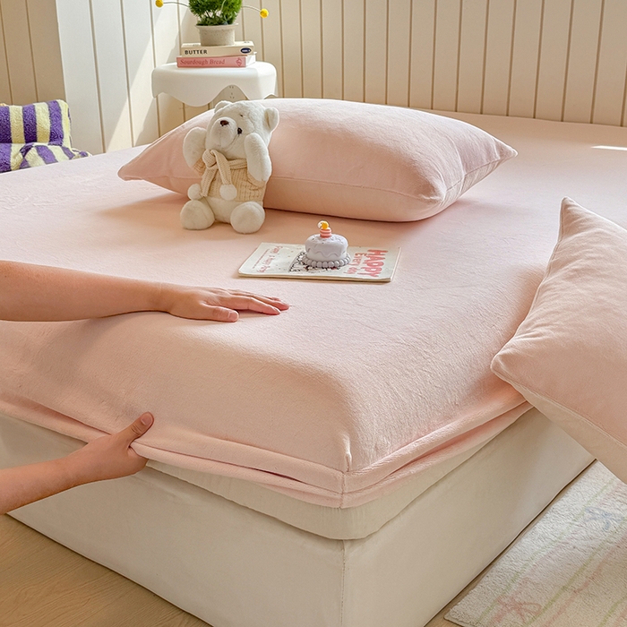 91家纺网 家纺一手货源 找家纺 （总）大元 2025新款200g纯色牛奶绒单床笠单床单