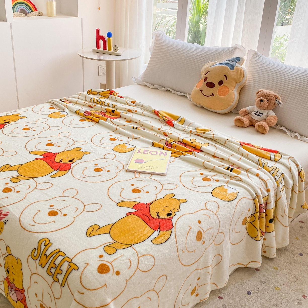 91家纺网 家纺一手货源 找家纺 一电 2025新款卡通高克重双面法莱绒毛毯四季盖毯 维尼抱猪