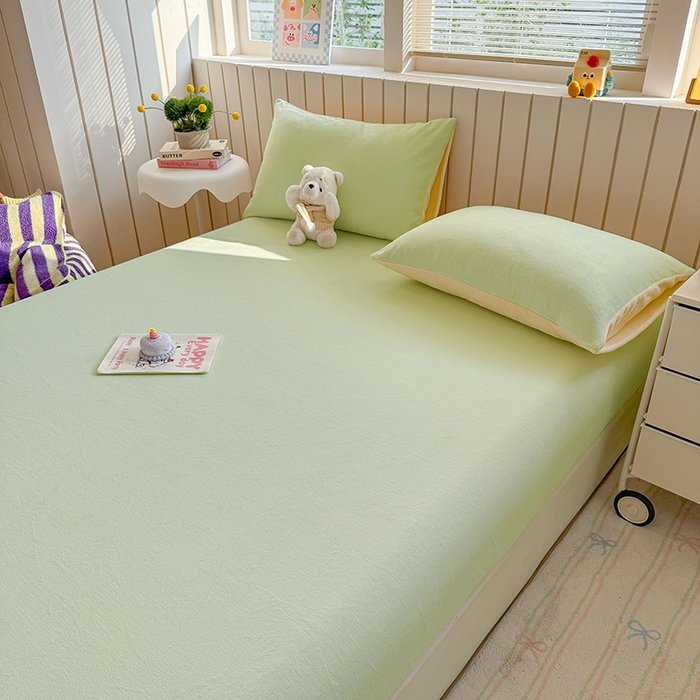 91家纺网 家纺一手货源 找家纺 大元 2025新款200g纯色牛奶绒单床笠单床单 薄荷绿