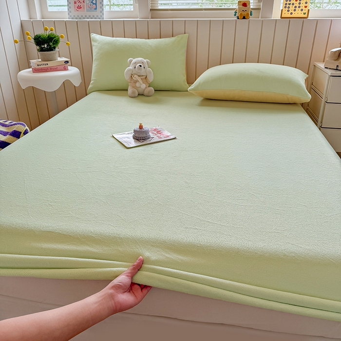 91家纺网 家纺一手货源 找家纺 大元 2025新款200g纯色牛奶绒单床笠单床单 薄荷绿