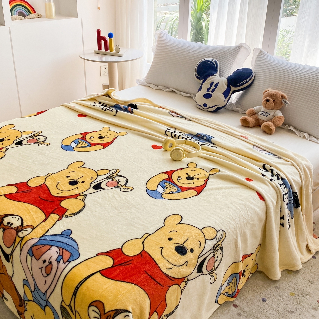 91家纺网 家纺一手货源 找家纺 一电 2025新款卡通高克重双面法莱绒毛毯四季盖毯 维尼聚友