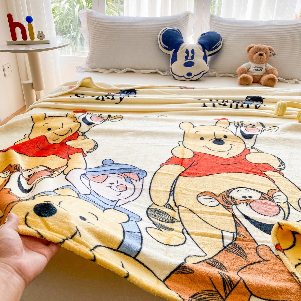 91家纺网 家纺一手货源 找家纺 一电 2025新款卡通高克重双面法莱绒毛毯四季盖毯 维尼聚友