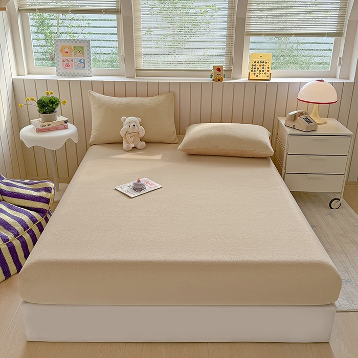 91家纺网 家纺一手货源 找家纺 大元 2025新款200g纯色牛奶绒单床笠单床单 米杏