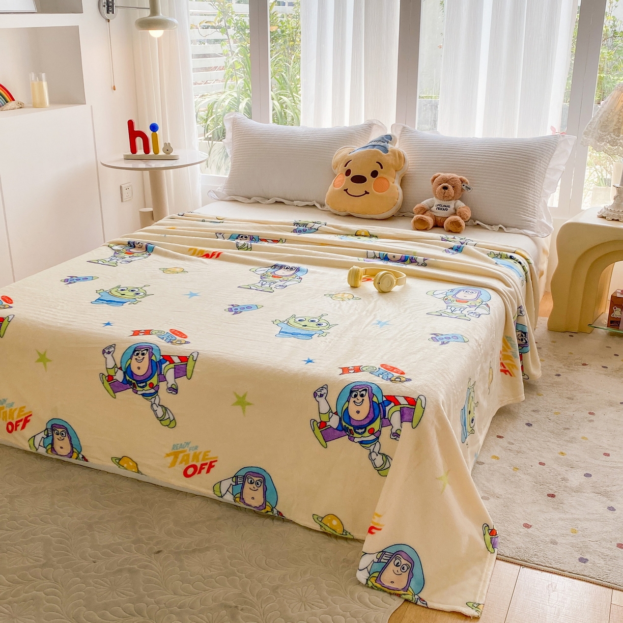 91家纺网 家纺一手货源 找家纺 一电 2025新款卡通高克重双面法莱绒毛毯四季盖毯 星际巴斯