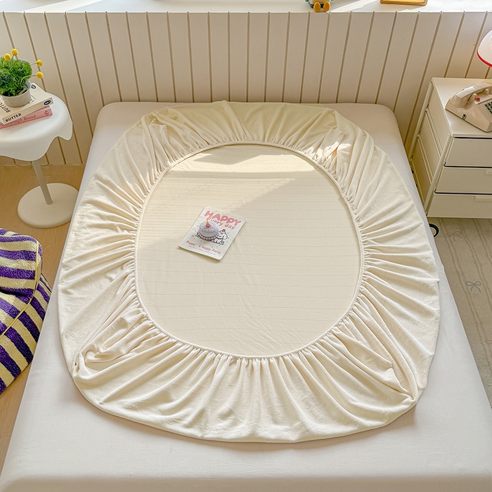 91家纺网 家纺一手货源 找家纺 大元 2025新款200g纯色牛奶绒单床笠单床单 奶白