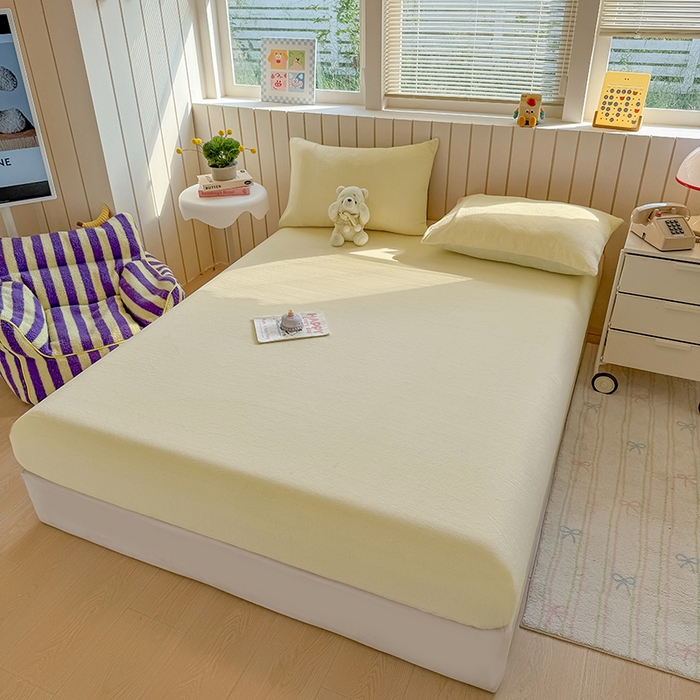 91家纺网 家纺一手货源 找家纺 大元 2025新款200g纯色牛奶绒单床笠单床单 奶昔黄