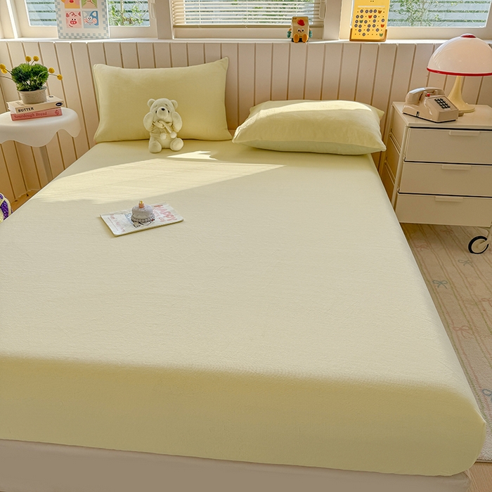 91家纺网 家纺一手货源 找家纺 大元 2025新款200g纯色牛奶绒单床笠单床单 奶昔黄