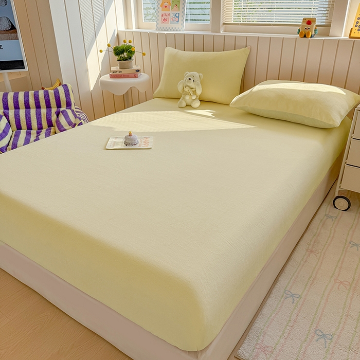 91家纺网 家纺一手货源 找家纺 大元 2025新款200g纯色牛奶绒单床笠单床单 奶昔黄