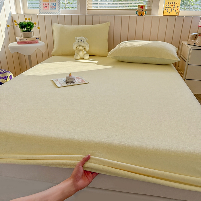 91家纺网 家纺一手货源 找家纺 大元 2025新款200g纯色牛奶绒单床笠单床单 奶昔黄