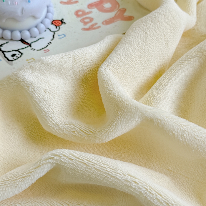 91家纺网 家纺一手货源 找家纺 大元 2025新款200g纯色牛奶绒单床笠单床单 奶昔黄