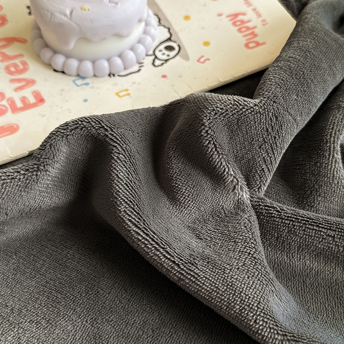 91家纺网 家纺一手货源 找家纺 大元 2025新款200g纯色牛奶绒单床笠单床单 深灰