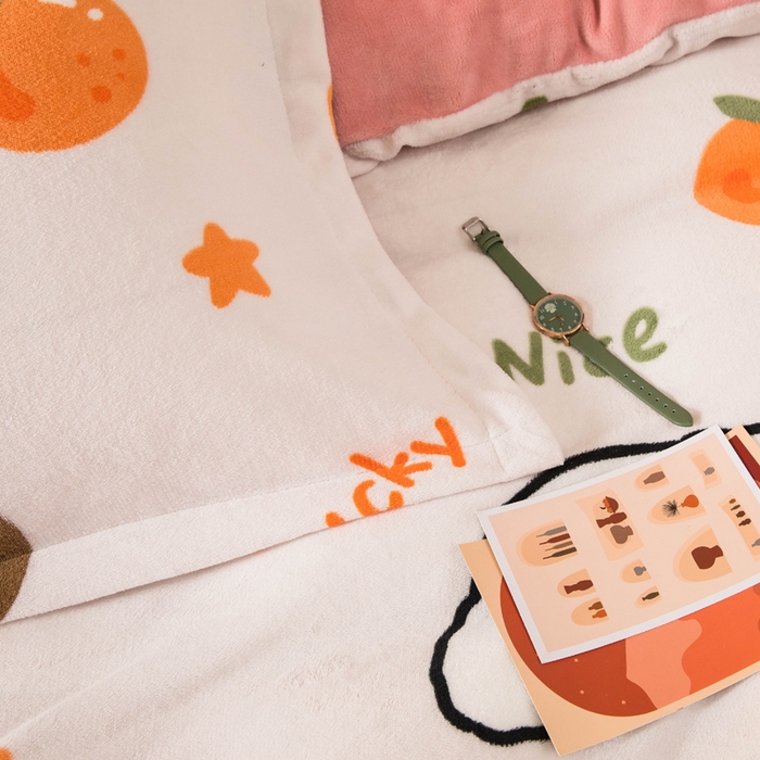 91家纺网 家纺一手货源 找家纺 宅部落 2025新款高克重牛奶绒四件套法莱绒三件套单被套 好运连连