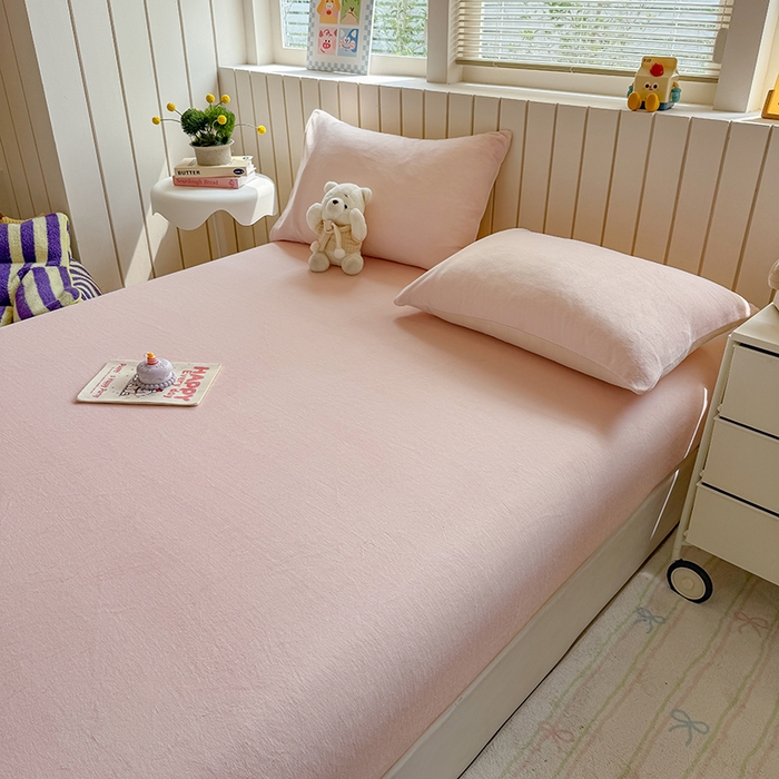 91家纺网 家纺一手货源 找家纺 大元 2025新款200g纯色牛奶绒单床笠单床单 桃粉