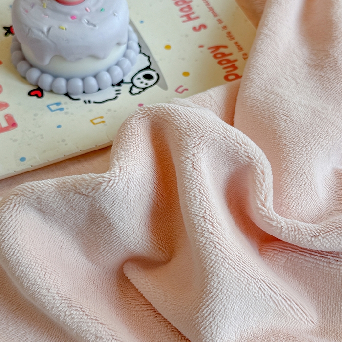 91家纺网 家纺一手货源 找家纺 大元 2025新款200g纯色牛奶绒单床笠单床单 桃粉