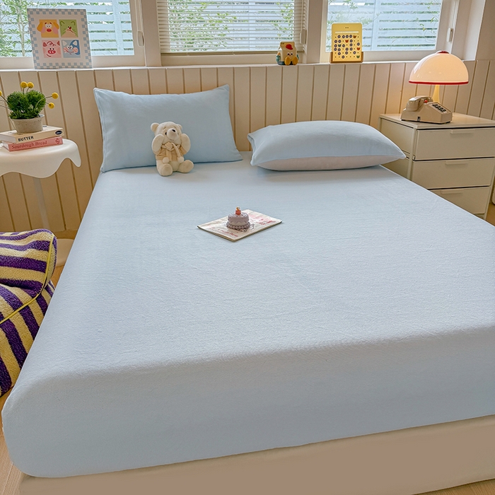 91家纺网 家纺一手货源 找家纺 大元 2025新款200g纯色牛奶绒单床笠单床单 天蓝