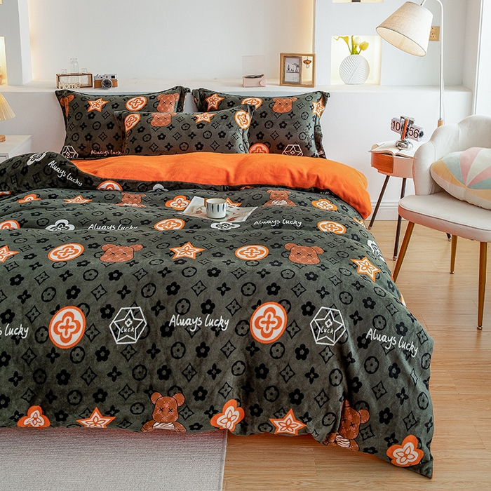 91家纺网 家纺一手货源 找家纺 宅部落 2025新款高克重牛奶绒四件套法莱绒三件套单被套 幸运熊