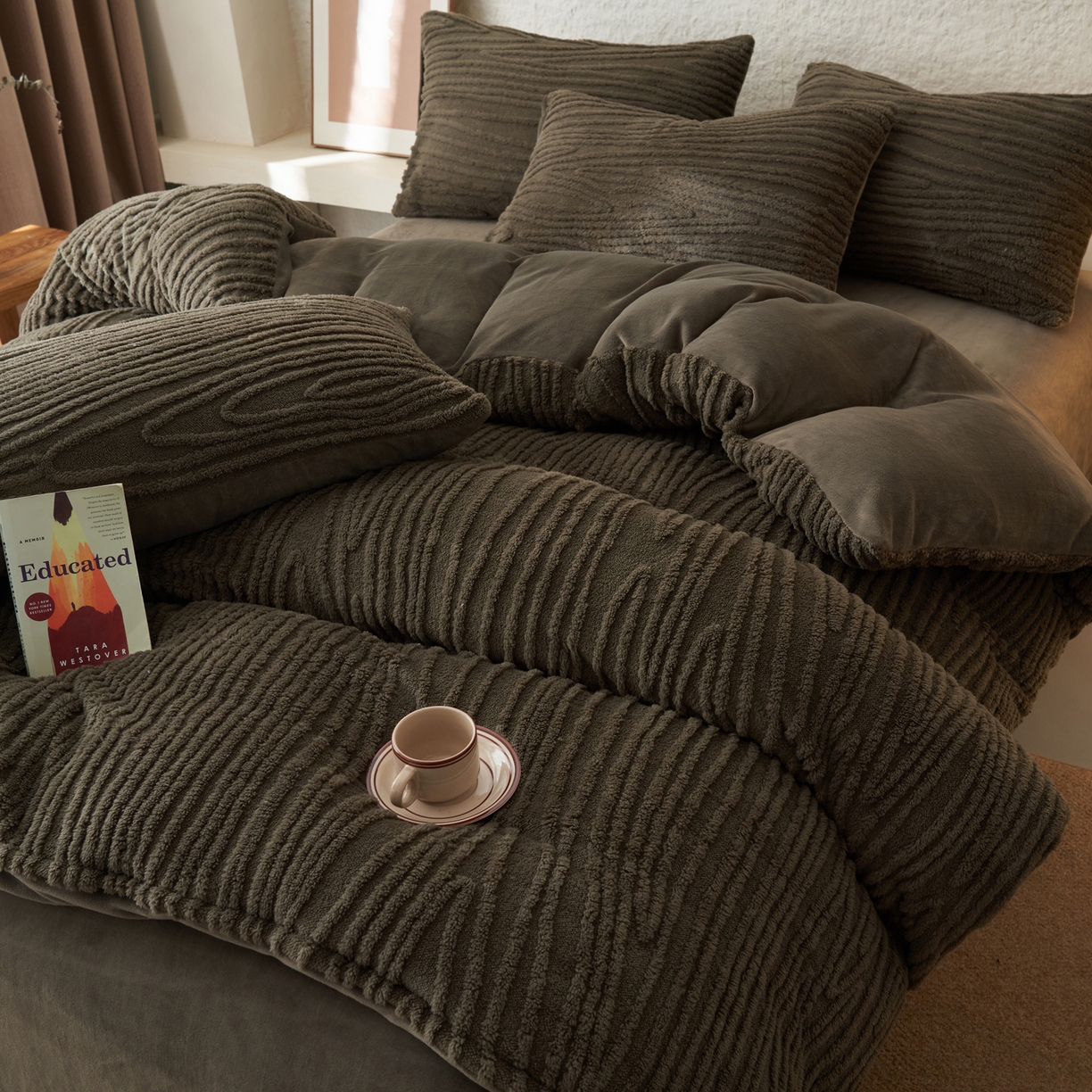 91家纺网 家纺一手货源 找家纺 （总）寐绸家纺 2025秋冬新款230g牛奶绒树纹提花四件套