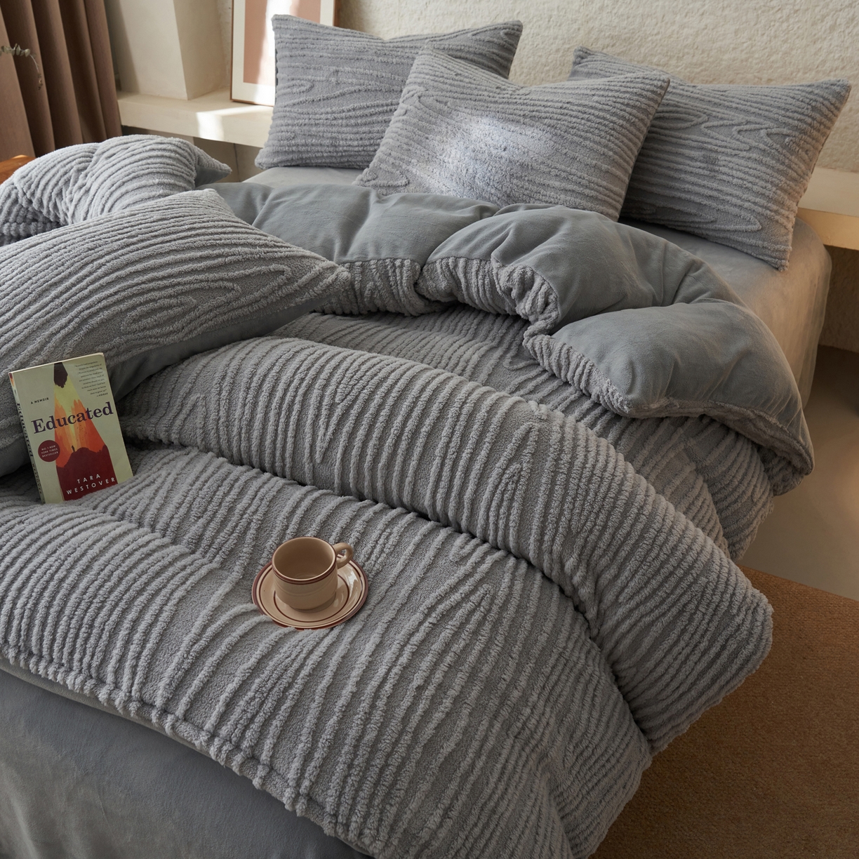 91家纺网 家纺一手货源 找家纺 （总）寐绸家纺 2025秋冬新款230g牛奶绒树纹提花四件套