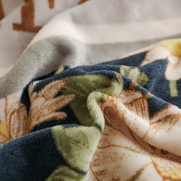 91家纺网 家纺一手货源 找家纺 宅部落 2025新款高克重牛奶绒四件套法莱绒三件套单被套 兰黛佳人