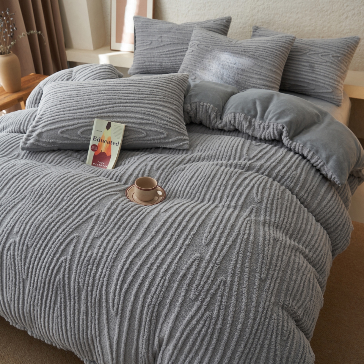 91家纺网 家纺一手货源 找家纺 寐绸家纺 2025秋冬新款230g牛奶绒树纹提花四件套 树纹提花牛奶绒-浅灰