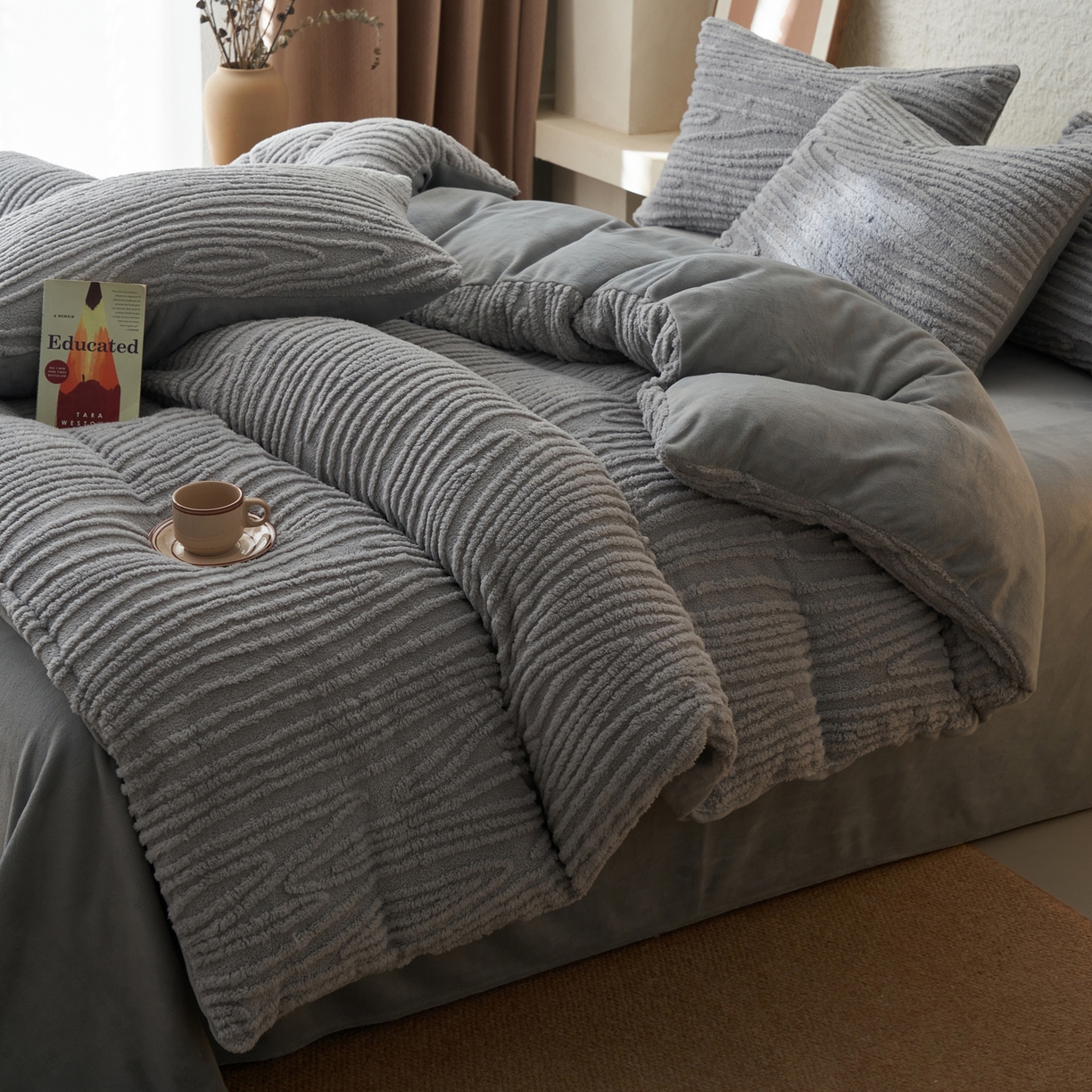 91家纺网 家纺一手货源 找家纺 寐绸家纺 2025秋冬新款230g牛奶绒树纹提花四件套 树纹提花牛奶绒-浅灰