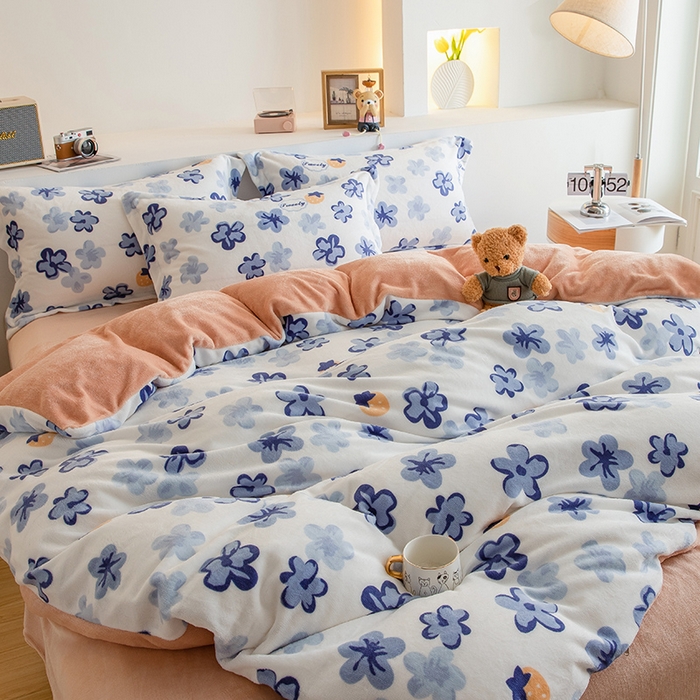 91家纺网 家纺一手货源 找家纺 宅部落 2025新款高克重牛奶绒四件套法莱绒三件套单被套 花韵