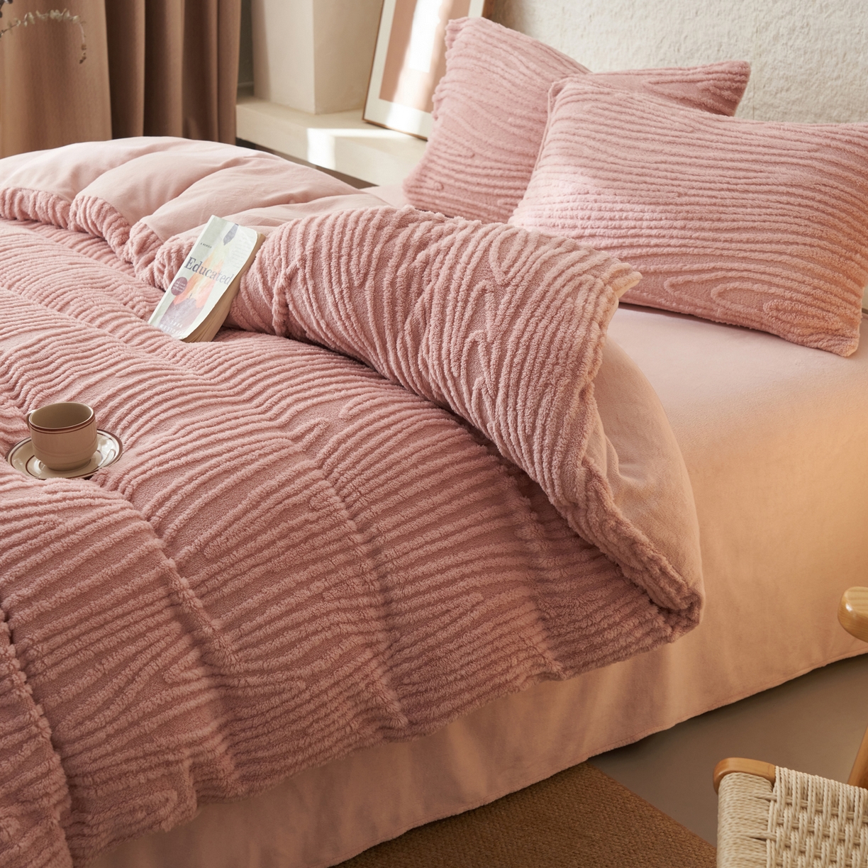 91家纺网 家纺一手货源 找家纺 寐绸家纺 2025秋冬新款230g牛奶绒树纹提花四件套 树纹提花牛奶绒-豆沙