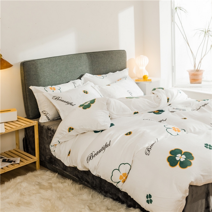 91家纺网 家纺一手货源 找家纺 宅部落 2025新款高克重牛奶绒四件套法莱绒三件套单被套 爱的花语（白）