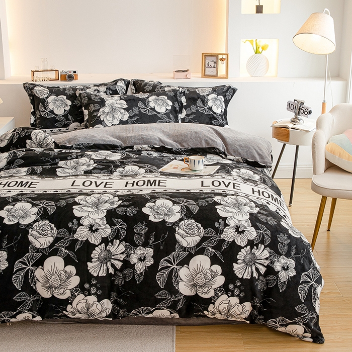 91家纺网 家纺一手货源 找家纺 宅部落 2025新款高克重牛奶绒四件套法莱绒三件套单被套 冬恋