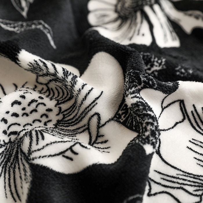 91家纺网 家纺一手货源 找家纺 宅部落 2025新款高克重牛奶绒四件套法莱绒三件套单被套 冬恋