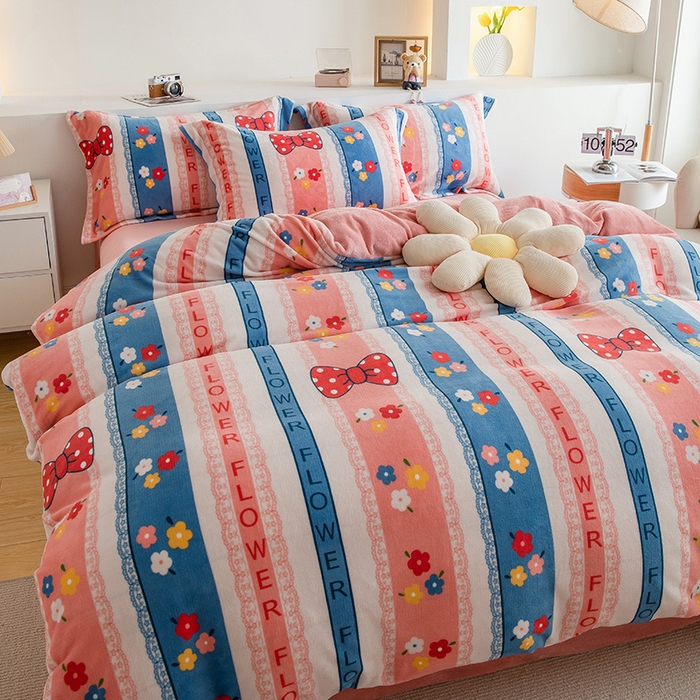 91家纺网 家纺一手货源 找家纺 宅部落 2025新款高克重牛奶绒四件套法莱绒三件套单被套 恋蝶花