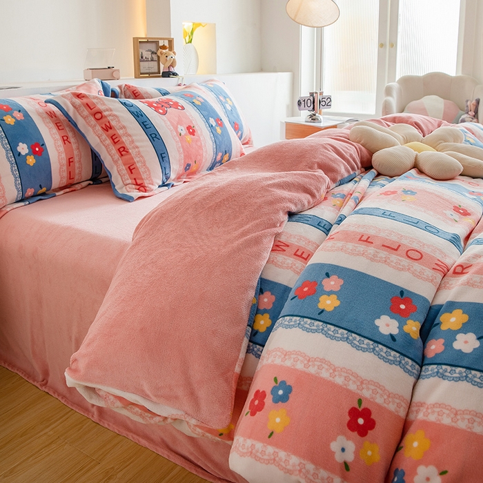 91家纺网 家纺一手货源 找家纺 宅部落 2025新款高克重牛奶绒四件套法莱绒三件套单被套 恋蝶花