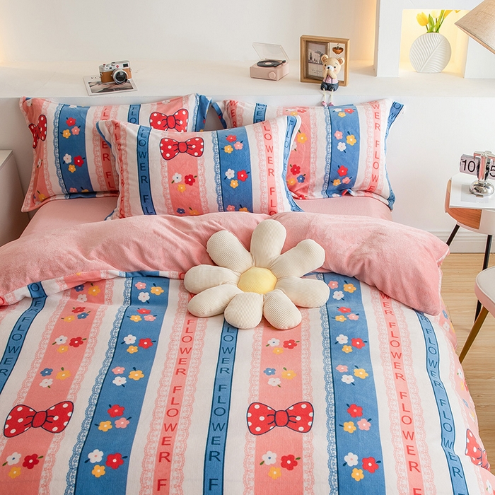 91家纺网 家纺一手货源 找家纺 宅部落 2025新款高克重牛奶绒四件套法莱绒三件套单被套 恋蝶花