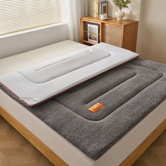 91家纺网 家纺一手货源 找家纺 2025新款加厚保暖羊羔绒加厚床褥床垫羊羔绒床垫-大床图 羊羔绒加厚床褥-典雅灰