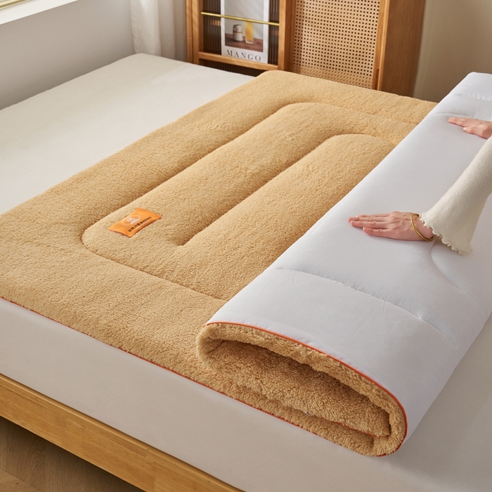 91家纺网 家纺一手货源 找家纺 2025新款加厚保暖羊羔绒加厚床褥床垫羊羔绒床垫-大床图 羊羔绒加厚床褥-咖色