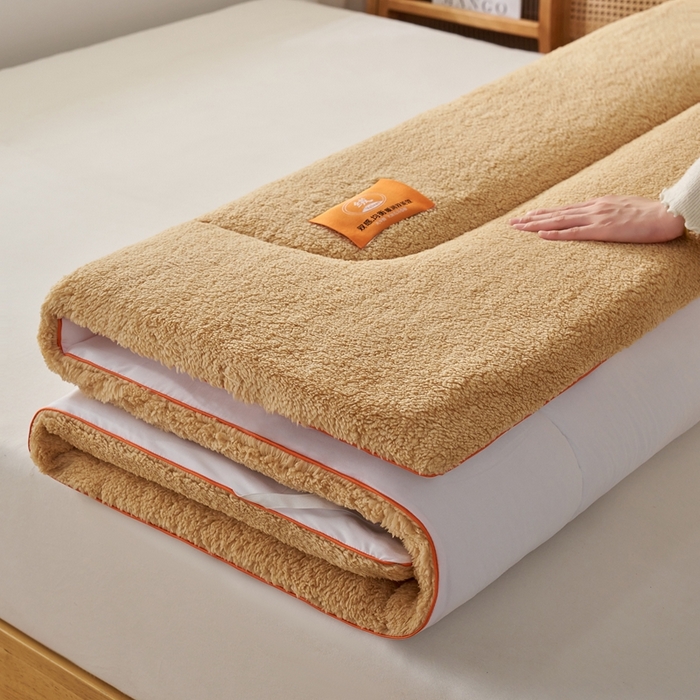 91家纺网 家纺一手货源 找家纺 2025新款加厚保暖羊羔绒加厚床褥床垫羊羔绒床垫-大床图 羊羔绒加厚床褥-咖色