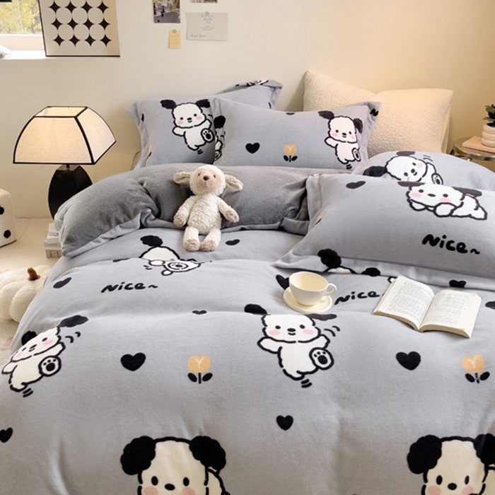 91家纺网 家纺一手货源 找家纺 宅部落 2025新款高克重牛奶绒四件套法莱绒三件套单被套 快乐小汪汪