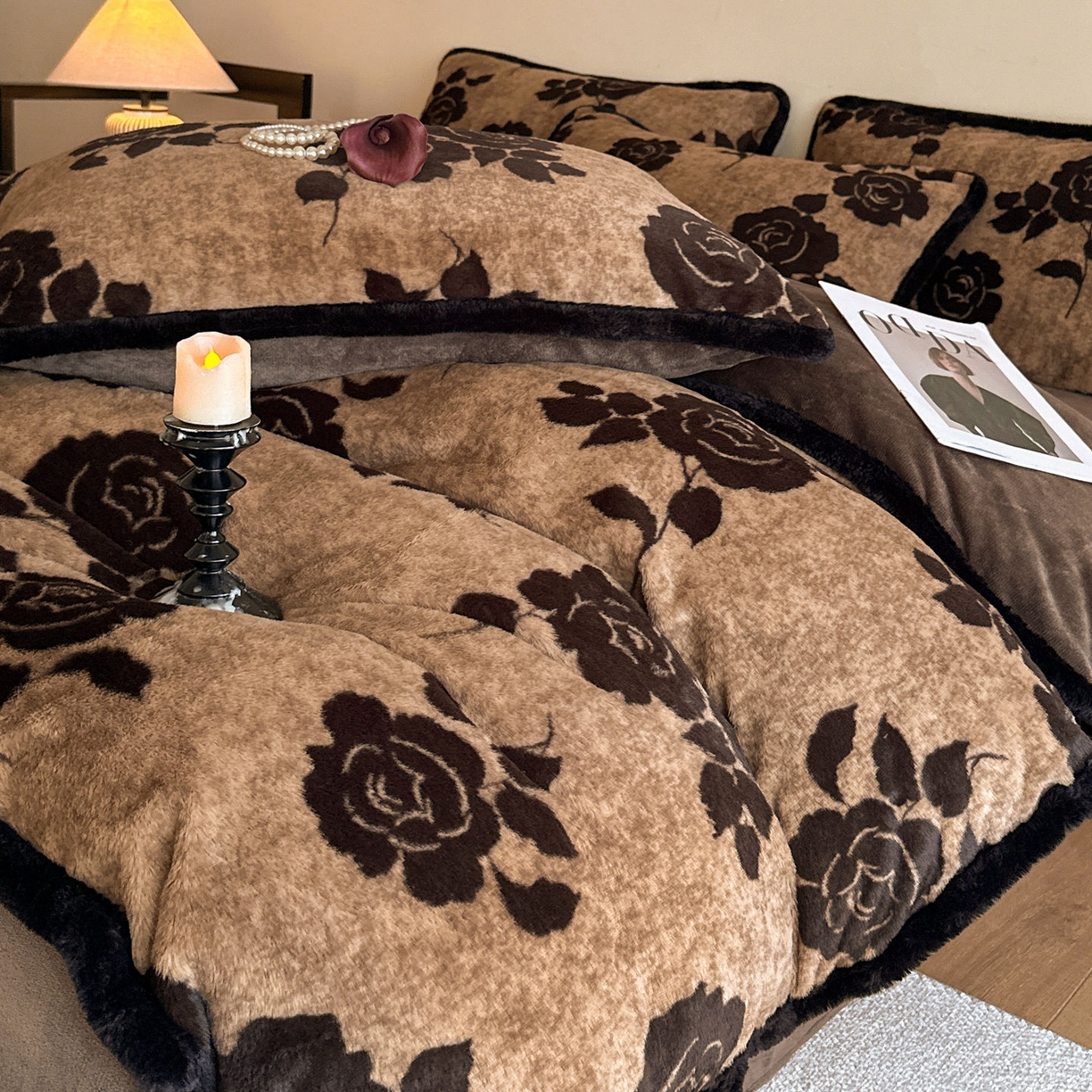 91家纺网 家纺一手货源 找家纺 （总）梵克保罗 2025秋冬新款加厚8斤包边款美拉德仿兔毛皮草牛奶绒四件套