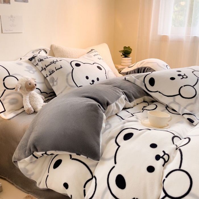 91家纺网 家纺一手货源 找家纺 宅部落 2025新款高克重牛奶绒四件套法莱绒三件套单被套 小熊熊