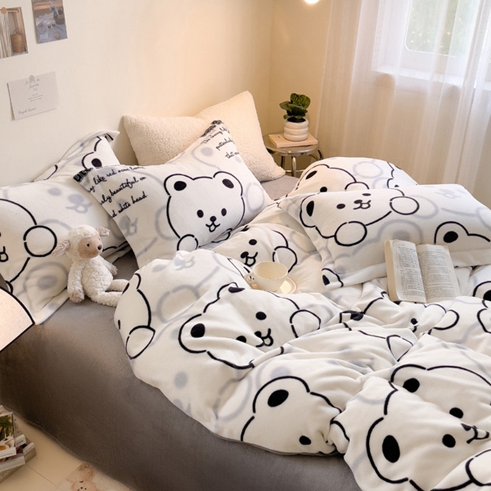 91家纺网 家纺一手货源 找家纺 宅部落 2025新款高克重牛奶绒四件套法莱绒三件套单被套 小熊熊