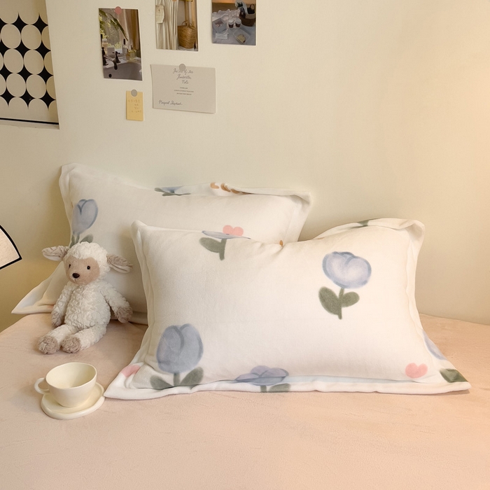 91家纺网 家纺一手货源 找家纺 宅部落 2025新款高克重牛奶绒四件套法莱绒三件套单被套 兰兰花